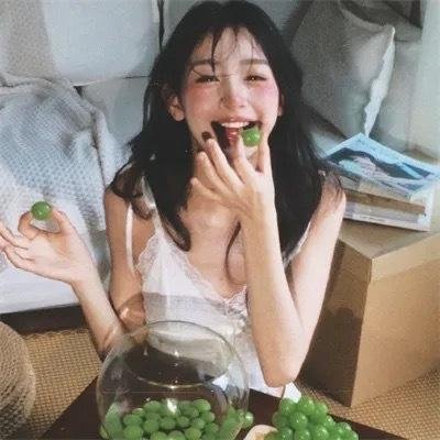 小奸小恶封面
